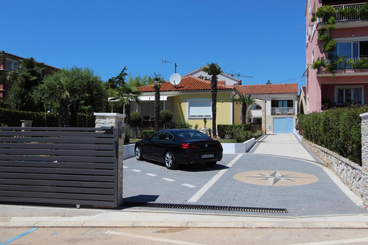 Apartments Knezovic โรวีน ภายนอก รูปภาพ